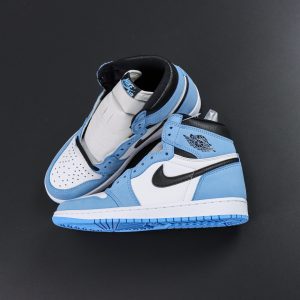 Air Jordan 1 Retro High "University Blue"  555088-134