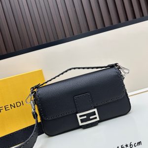 fendi 2025 mamma baguette 26.5 18 8.5
