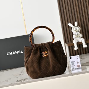 chanel 𝗖𝗹𝗮𝘀𝘀𝗶𝗰 𝗙𝗹𝗮𝗽 20×13×9cm using italian imported [gr] framed lambskin (复制)
