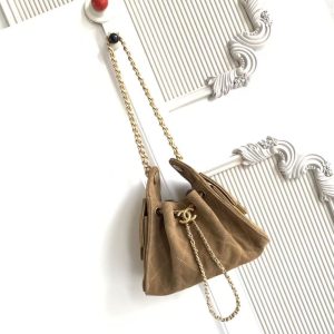 chanel 𝗖𝗹𝗮𝘀𝘀𝗶𝗰 𝗙𝗹𝗮𝗽 20×13×9cm using italian imported [gr] framed lambskin (复制)