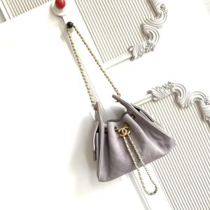 chanel 𝗖𝗹𝗮𝘀𝘀𝗶𝗰 𝗙𝗹𝗮𝗽 20×13×9cm using italian imported [gr] framed lambskin (复制)